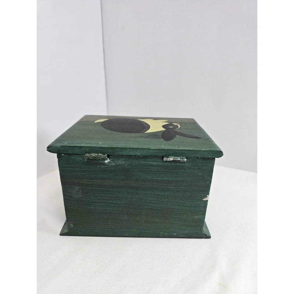 Vintage Hand Painted Wood Rabbit Box Folk Art Bunny Hinged Trinket Storage Decor